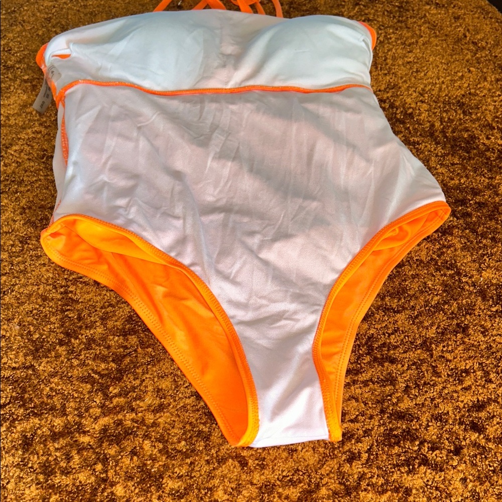 Elegant Orange Women's One-Piece Swimsuit - Picture 3 of 4